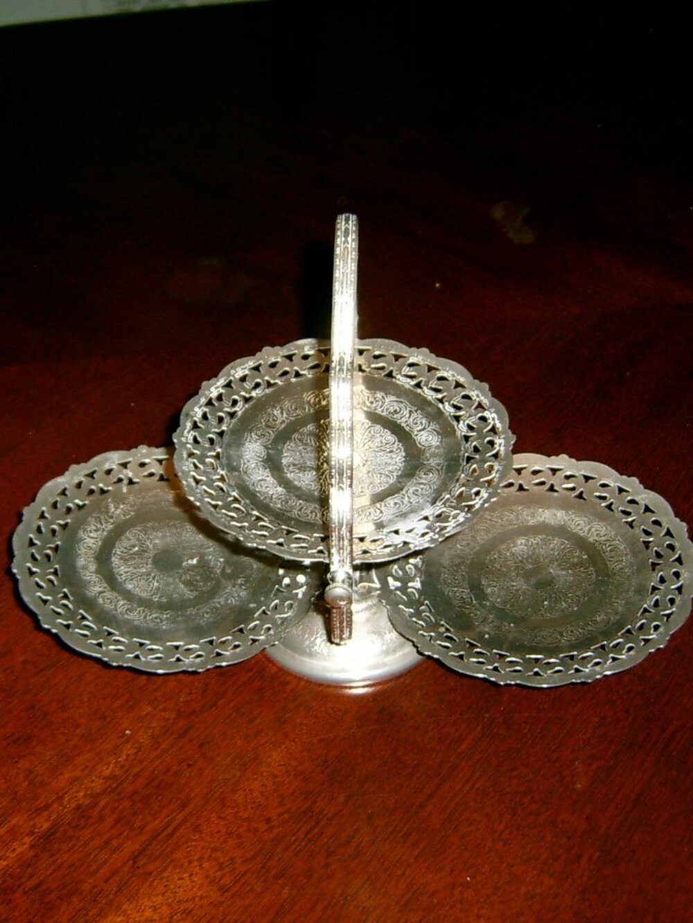 Vintage Folding Three-Tier Serving Stand – Silver-Tone, Collapsible Party Server